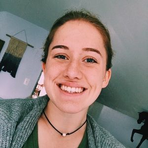 Meet your Posher, Caroline